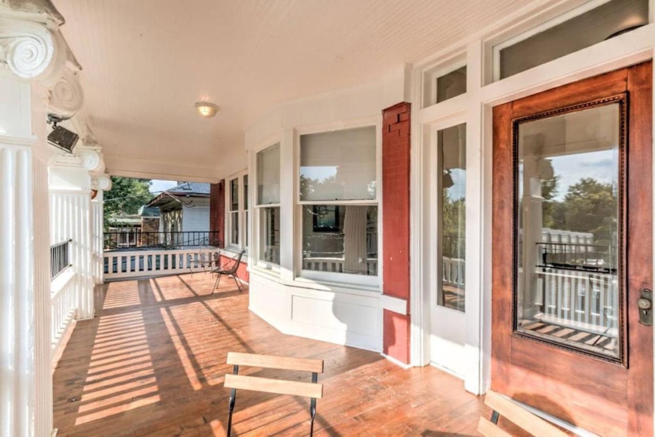 Miraculously Modern In A Vintage Shell Midtown Apartment Memphis Bagian luar foto
