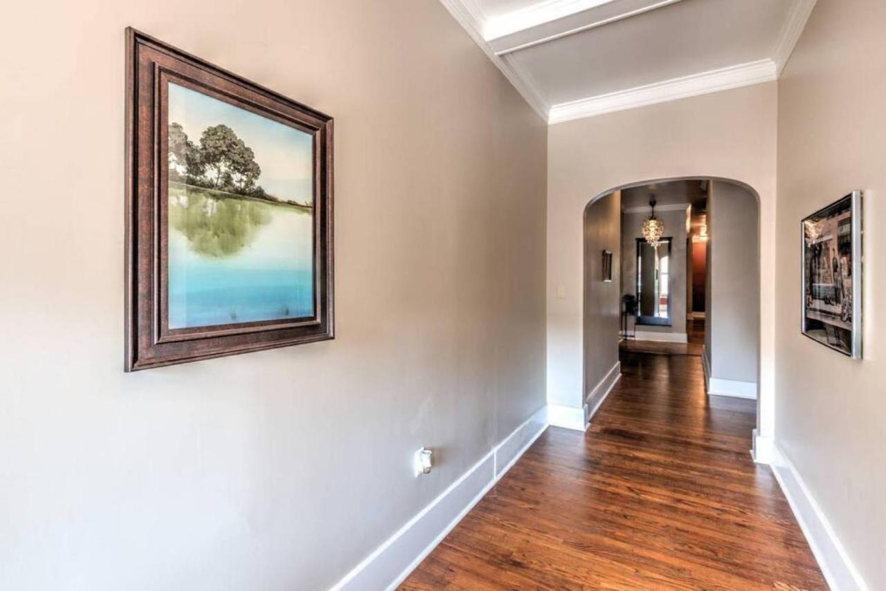 Miraculously Modern In A Vintage Shell Midtown Apartment Memphis Bagian luar foto