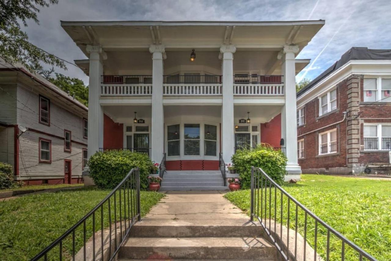 Miraculously Modern In A Vintage Shell Midtown Apartment Memphis Bagian luar foto